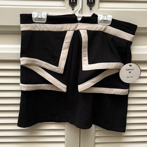 Black and cream skirt new with tags
